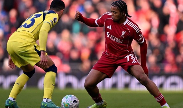 开云娱乐-恩古莫哈半场完成6次过人，本赛季英超仅6人全场过人次数更多