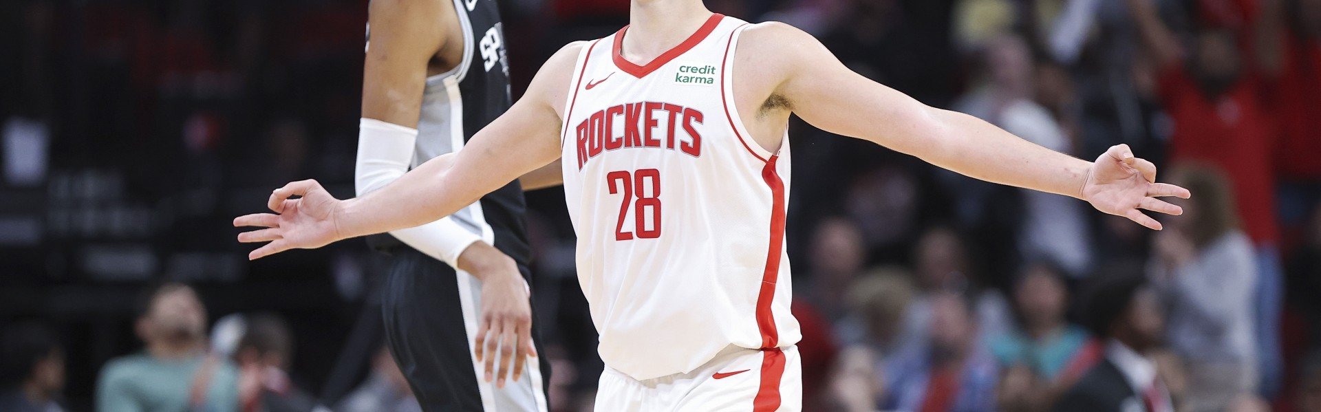 kaiyun sports-DPOY？今天当文班作为最近防守人时 火箭球员面对他12中8