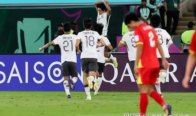 开云在线-官宣！亚足联公布决赛裁判组，安东尼奥摊牌了：展望与日本队之争