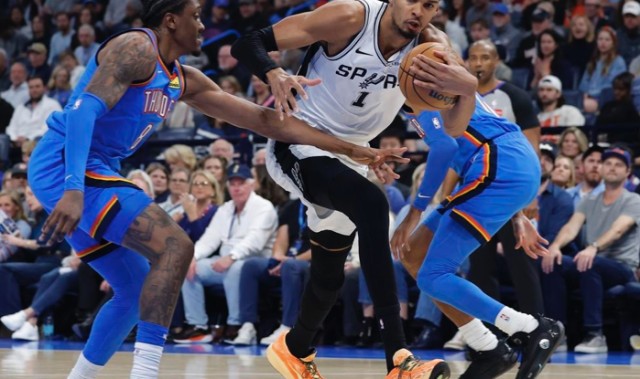 开云在线-21分大胜复仇！卫冕冠军强势复苏，亚历山大34分4盖帽完爆文班